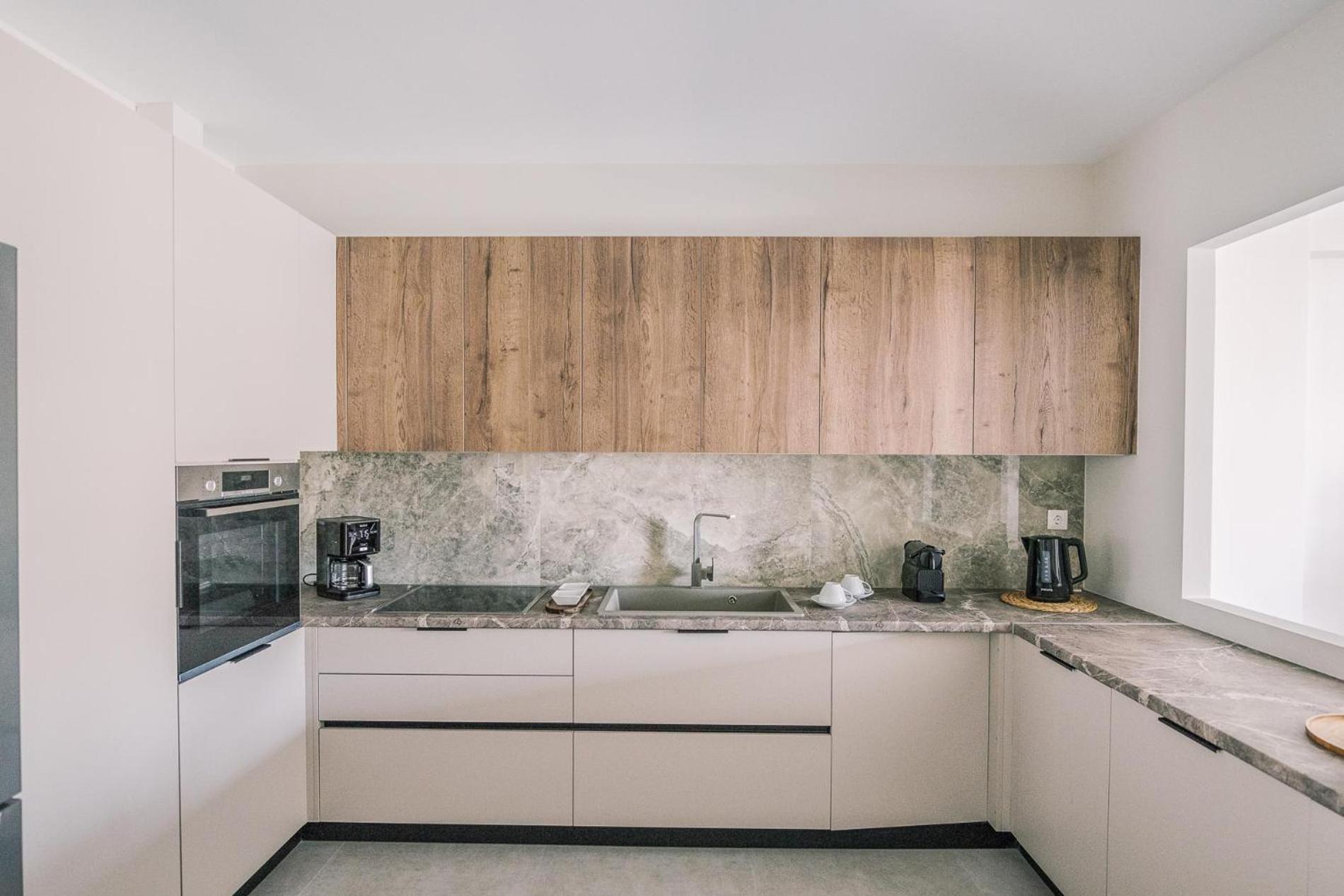 Hama Luxury Seaside Apartments Corinth Экстерьер фото